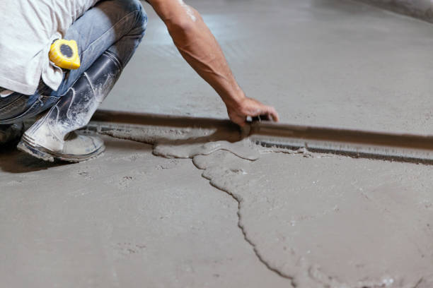 Best Concrete Sidewalk Installation  in Lawrenceburg, IN