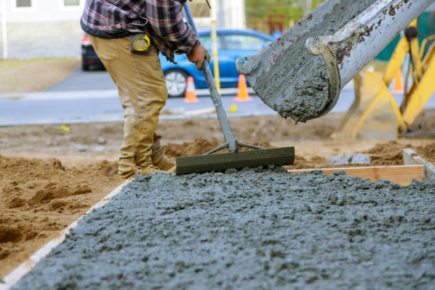 Best Commercial Concrete Contractor  in Lawrenceburg, IN